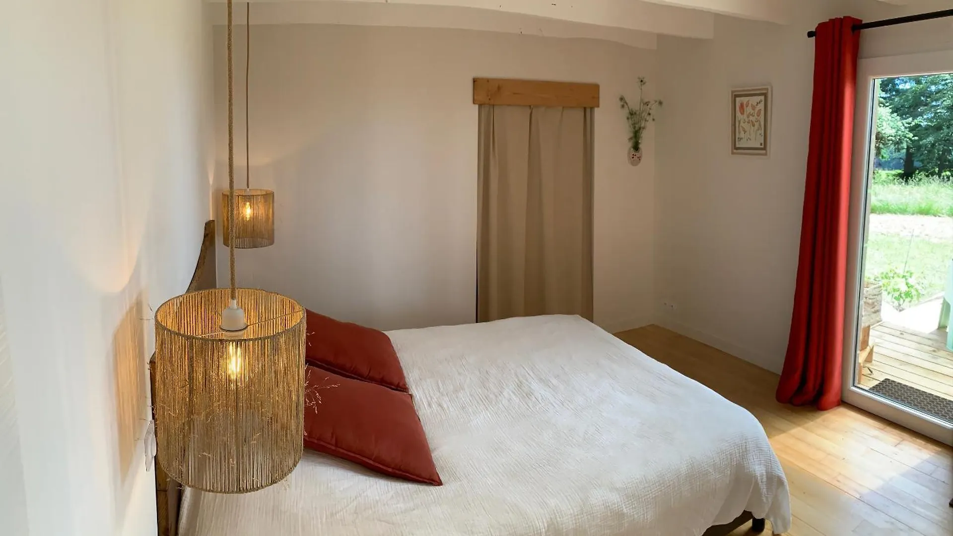 Aux Logis De Fonfroide Chez Mylene & David Bed & Breakfast Marcoles