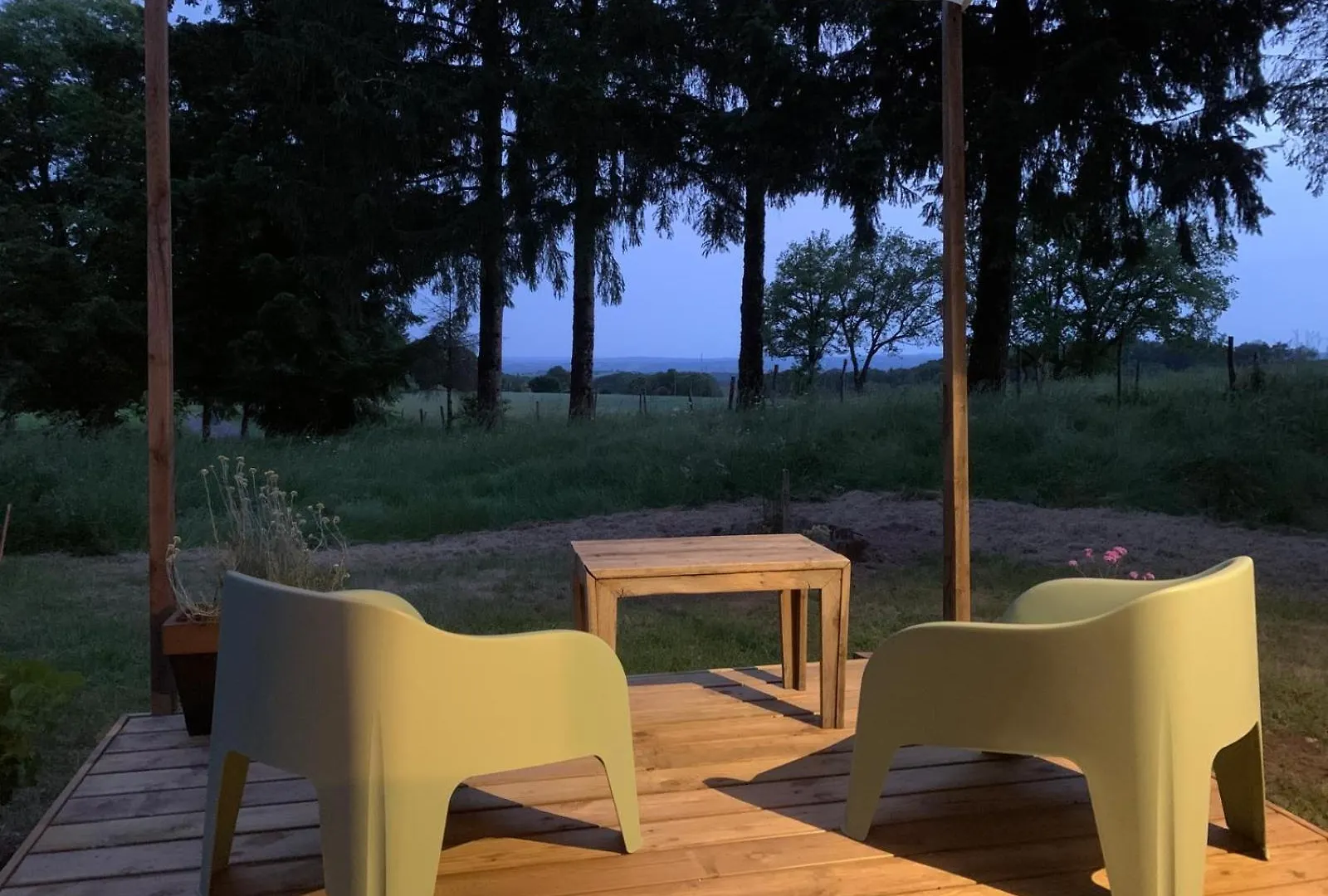 Aux Logis De Fonfroide Chez Mylene & David Bed & Breakfast Marcoles