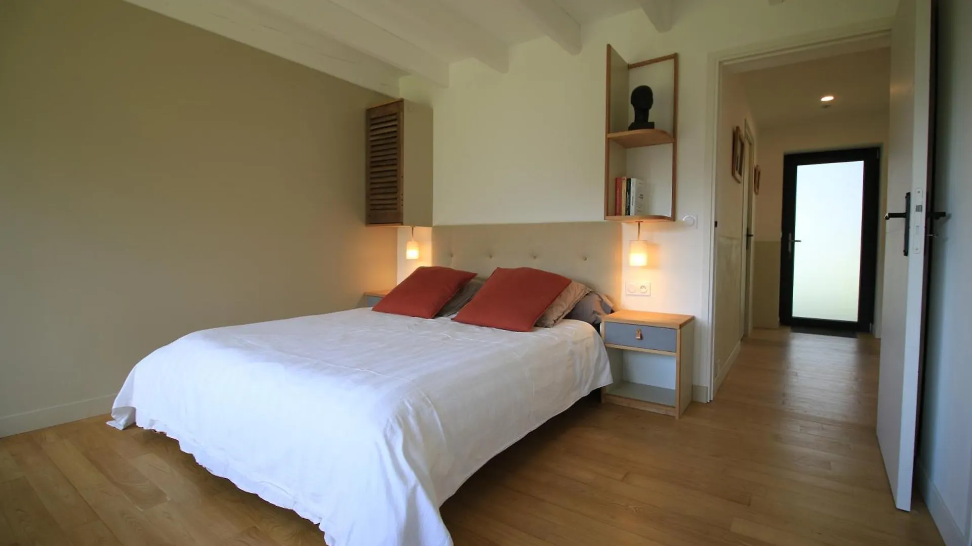 Aux Logis De Fonfroide Chez Mylene & David Bed & Breakfast Marcoles