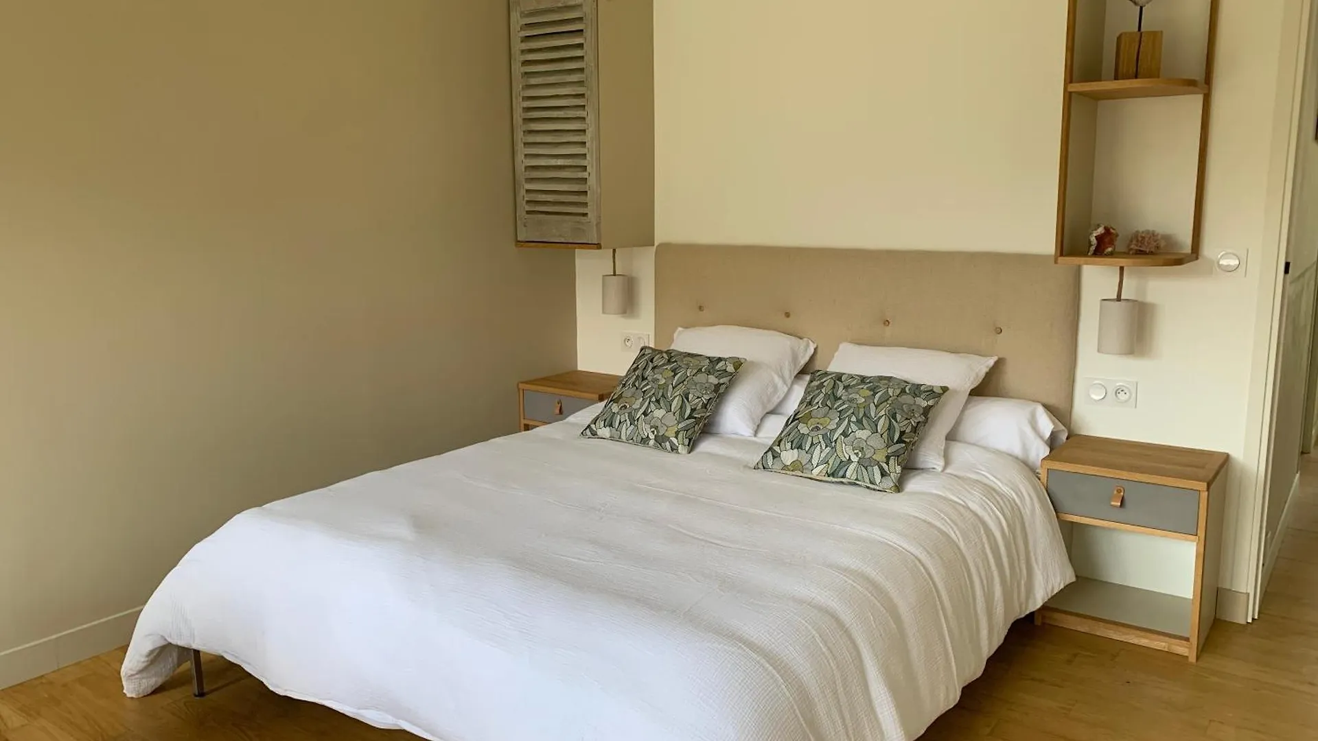 Aux Logis De Fonfroide Chez Mylene & David Bed & Breakfast Marcoles 0*,  France